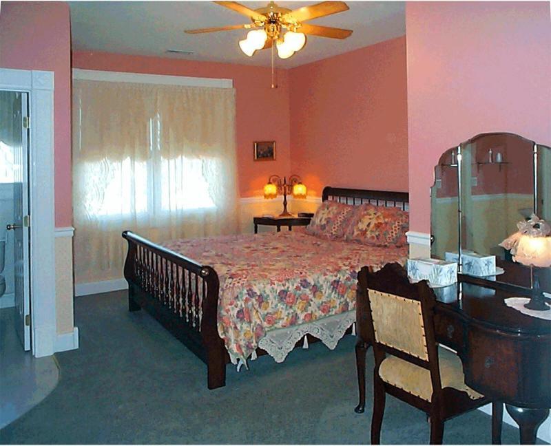 Victorian Veranda Country Inn Lawrence Δωμάτιο φωτογραφία