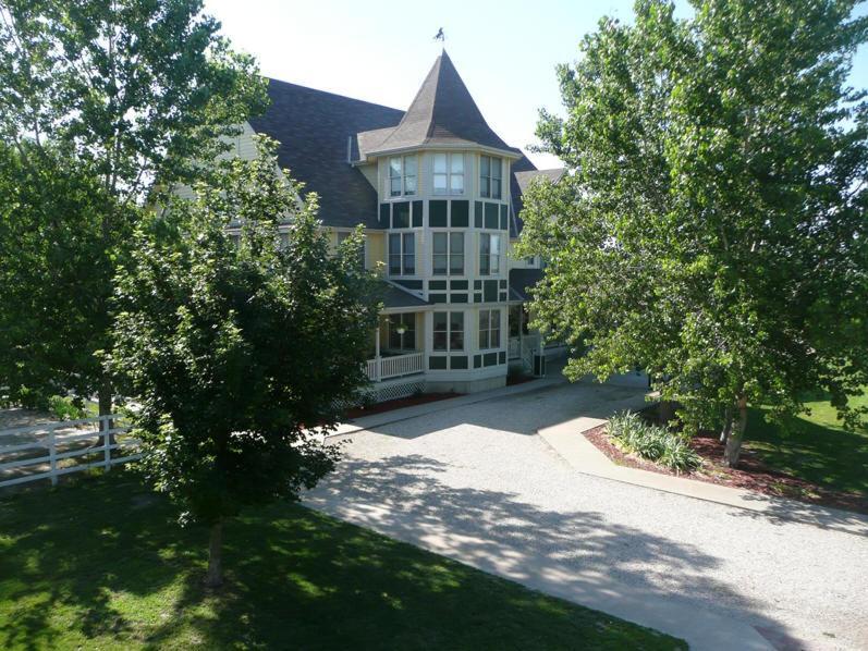 Victorian Veranda Country Inn Lawrence Εξωτερικό φωτογραφία